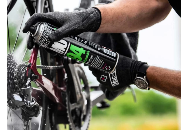 Dégrippant MUC-OFF Lubrifiant Spray Protecteur MO94 - 400 Ml 4 Dégrippant MUC-OFF Lubrifiant Spray Protecteur MO94 - 400 Ml – Image 4