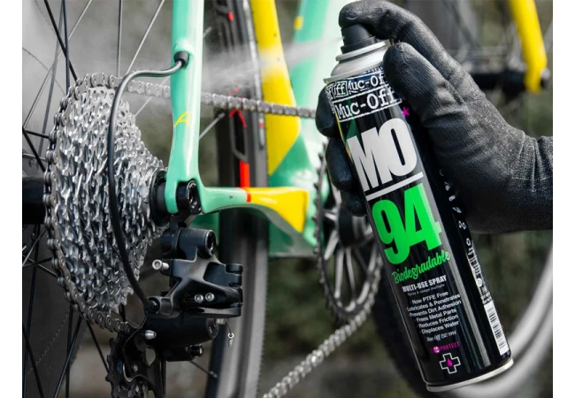 Dégrippant MUC-OFF Lubrifiant Spray Protecteur MO94 - 400 Ml 5 Dégrippant MUC-OFF Lubrifiant Spray Protecteur MO94 - 400 Ml – Image 5