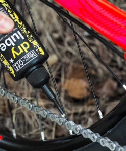 Lubrifiant MUC-OFF Pour Conditions Sèches "Dry Lube" 120ml -Vélos Soldes Boutique lubrifiant muc off pour conditions seches dry lube 120ml 2